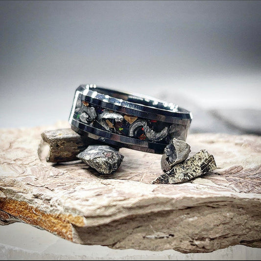 Titan of Time Tyrannosaurus Tooth and Bone Ring - Classic Series