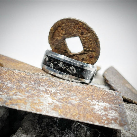 Bushido Relic Japanese Coin and Samurai Sword Ring - Classic Series