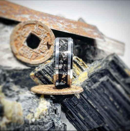 Bushido Relic Japanese Coin and Samurai Sword Ring - Classic Series