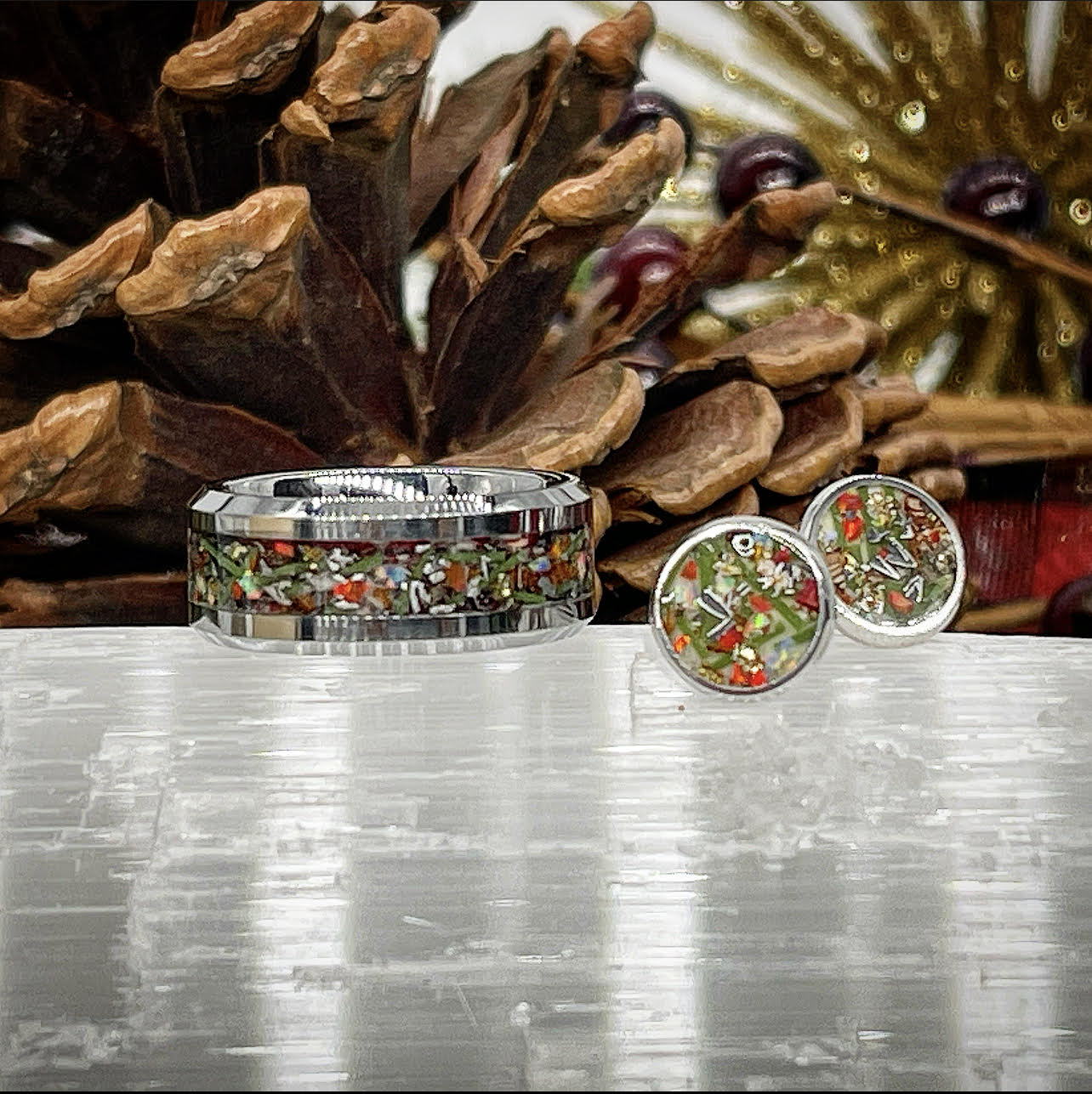 Mari Christmas Ring and Earrings Set