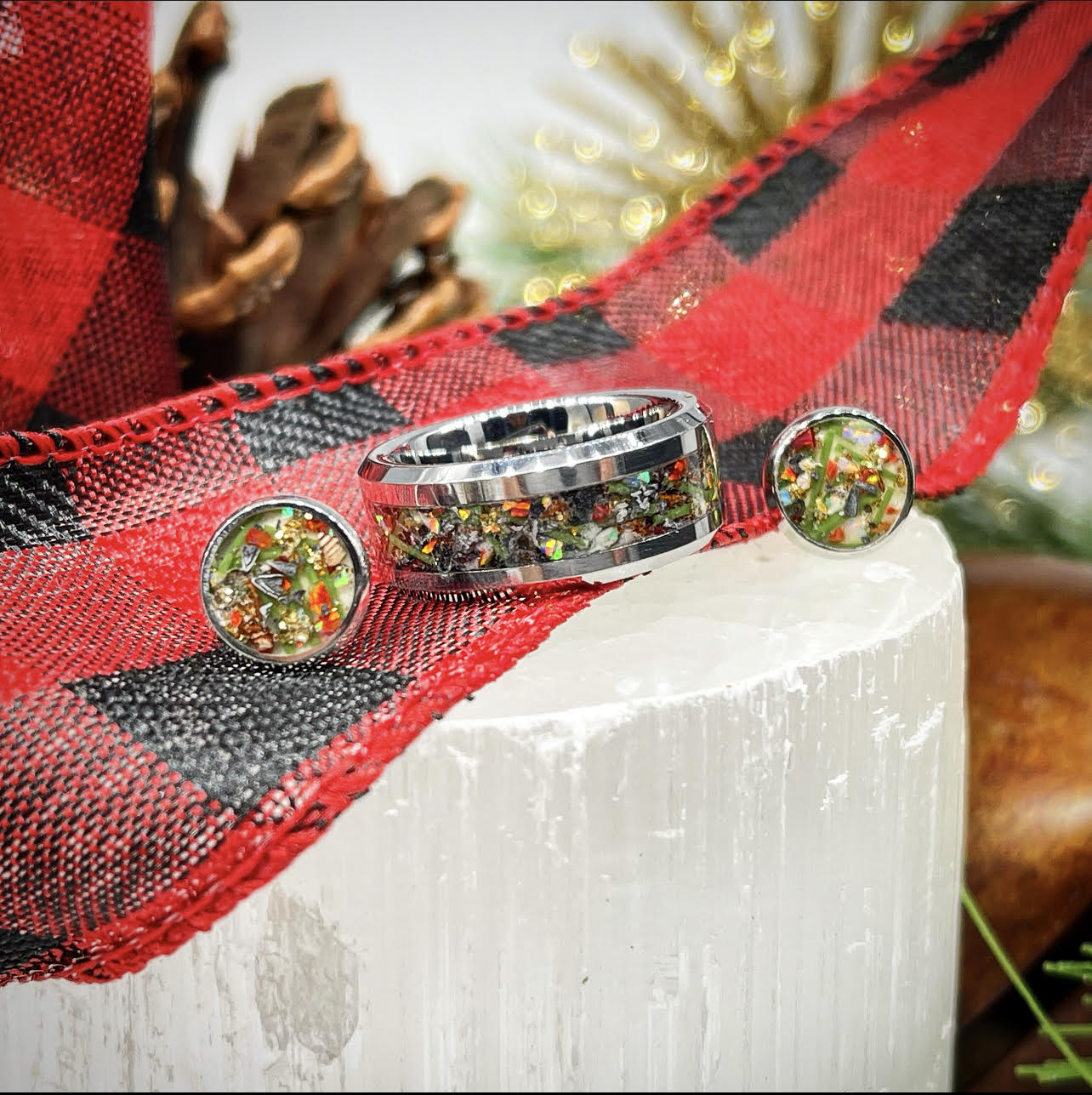 Mari Christmas Ring and Earrings Set
