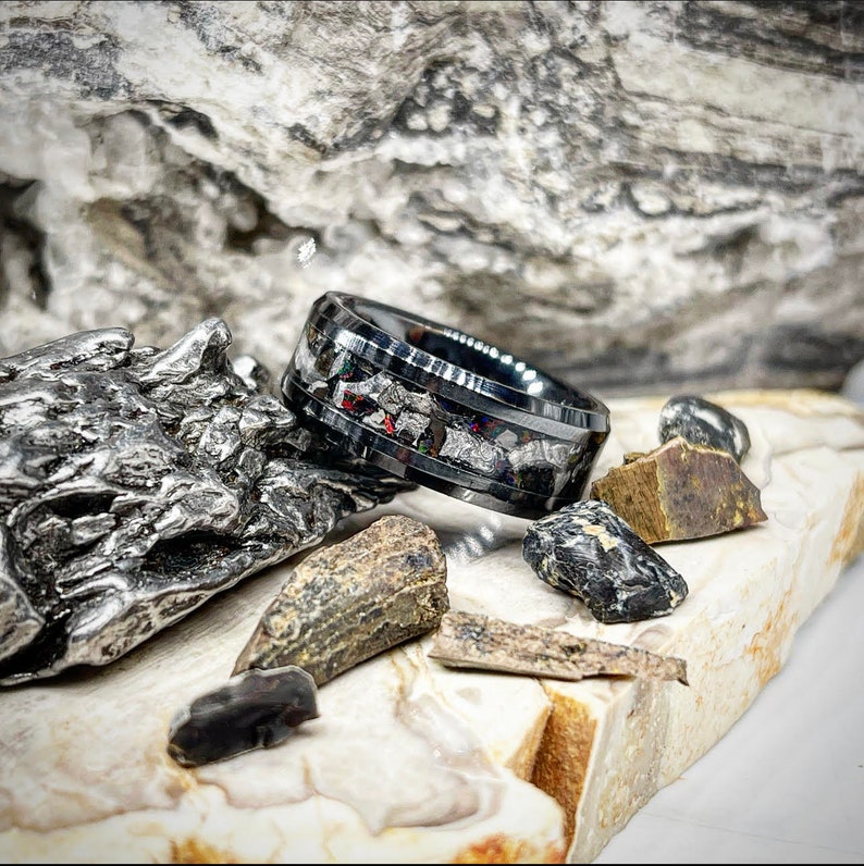 Titan of Time Tyrannosaurus Tooth and Bone Ring - Classic Series