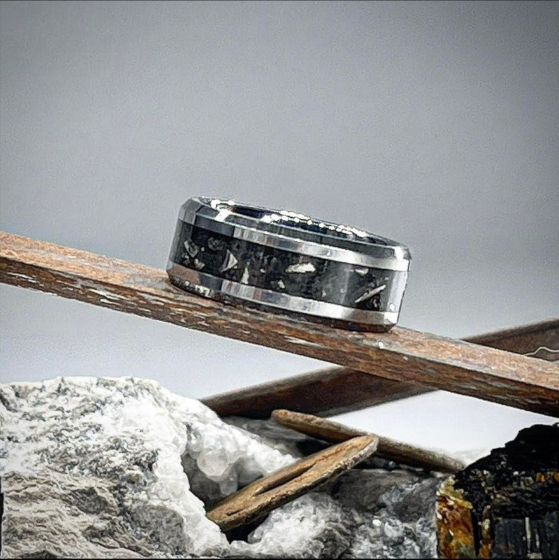 Bushido Relic Japanese Coin and Samurai Sword Ring - Classic Series